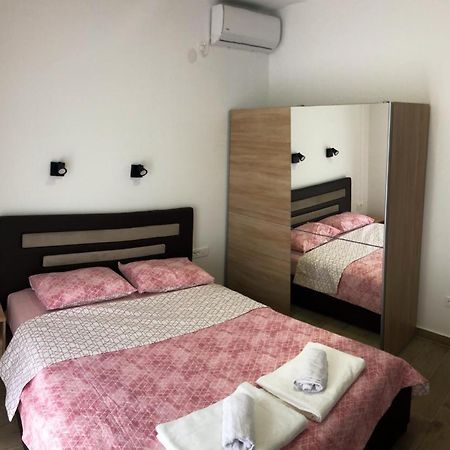 Apartmani Cupara Тиват Екстериор снимка